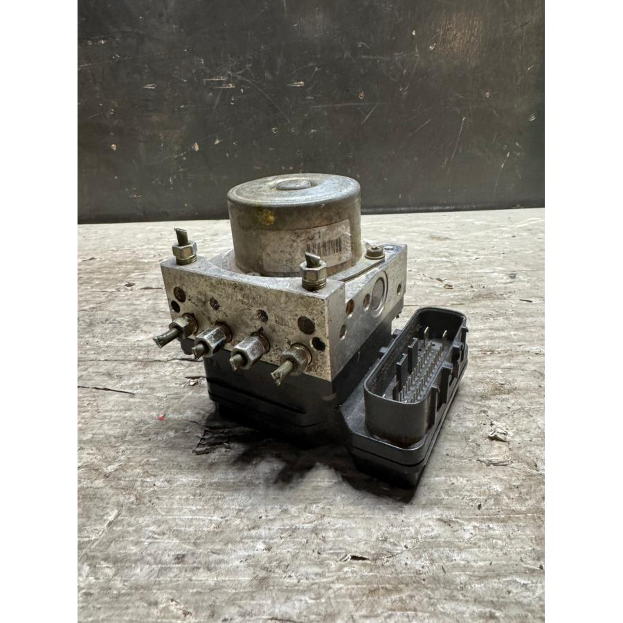日産　ニッサン　ステージア　M35系　純正アクチュエーター　動作確認済み　中古品 日産（NISSAN） 35 ステージア ワゴン 4WD 前期 (NM35 M35) ABS
