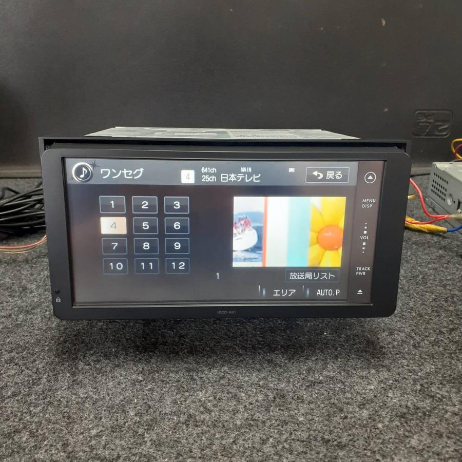 トヨタ 純正 ナビ NSDD-W61 TV DVD CD Bluetooth 地図データ 2011年