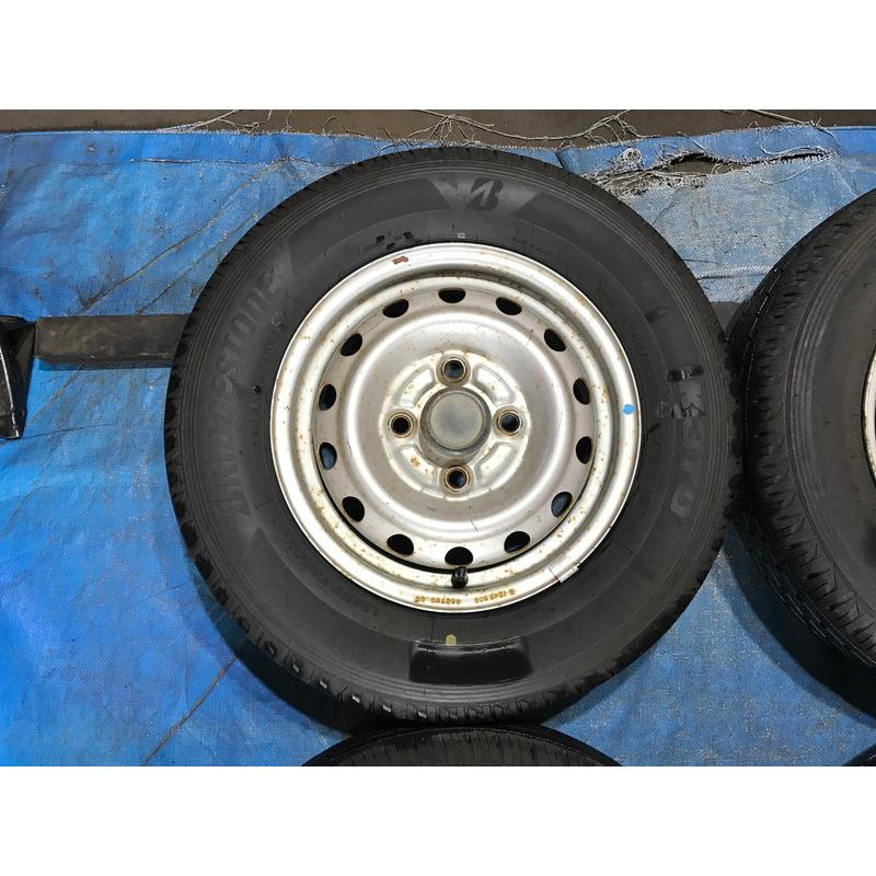 145/80　R12　LT　三菱ミニキャブ　バン　U61V　 塗装してある12インチ鉄ホイール＆2023　夏タイヤ2本　今年5月に新品タイヤにして１０００ｋｍくらい走行 145/80R12 80/78N LT（6PR相当） バリ溝タイヤ 2025年 三菱純正 鉄ホイ