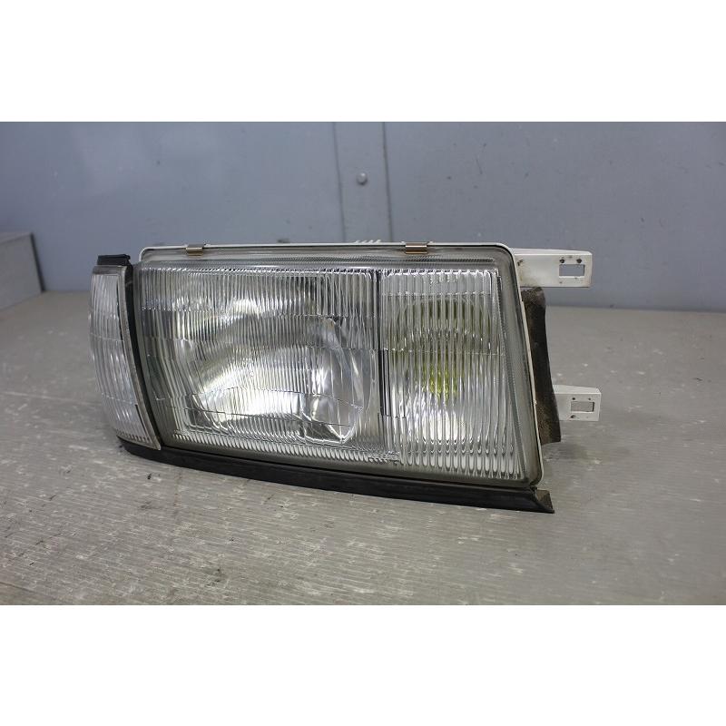 日産（NISSAN） セドリック カスタム 後期 (QJY31 Y31) 純正 右 ヘッド