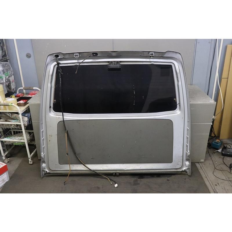 三菱（MITSUBISHI） ミニキャブ バン 中期(U61V) 純正 リアゲート