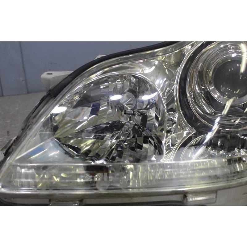 18 クラウン マジェスタ A 前期(UZS186) 純正 スタンレー 取付OK