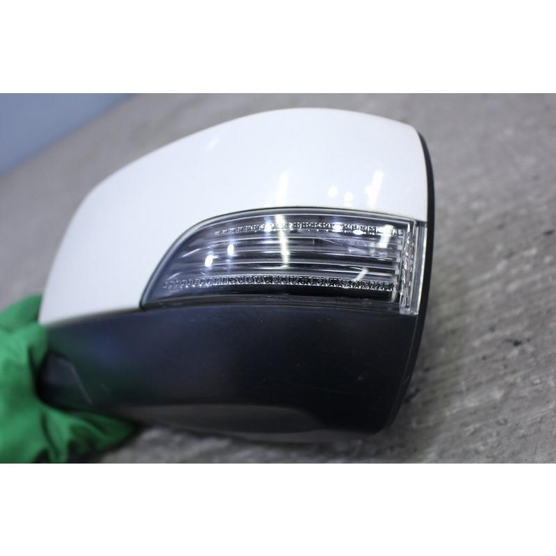 レガシィ セダン 2.5I EYESIGHT C型(BM9) 純正 MITSUBA 左ドアミラー 