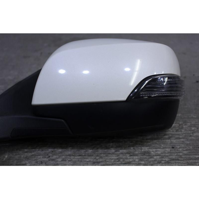 レガシィ セダン 2.5I EYESIGHT C型(BM9) 純正 MITSUBA 左ドアミラー 