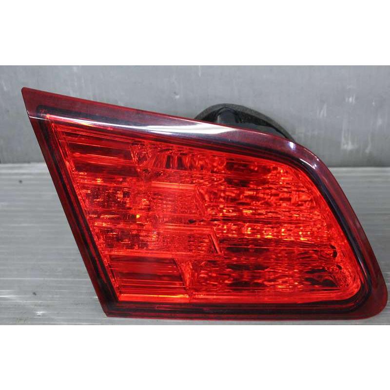 レガシィ セダン B4 L 4WD B型(BM9) 純正 コイト 取付OK テールランプ