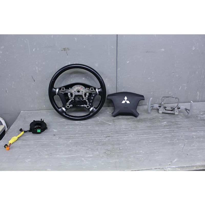 デリカD5 純正ハンドル　CV1W 2014年式 三菱（MITSUBISHI） デリカ D5 ステアリングホイール 前期 (CV5W CV1W