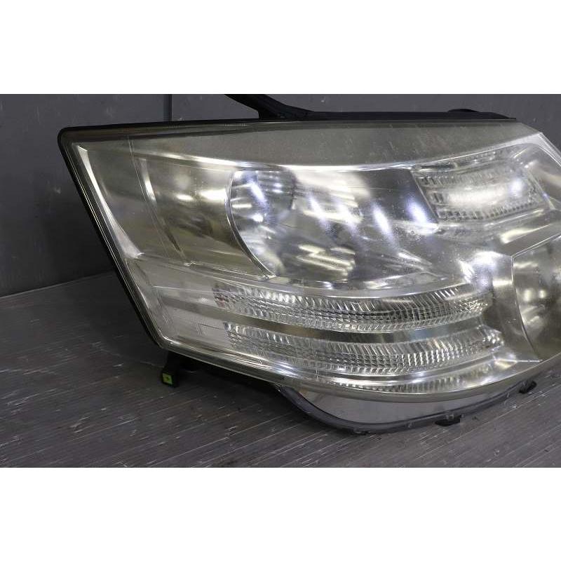 アルファード ANH10W　MNH10W 前期 HID 左右ヘッドライト アルファード 10 AX 後期 (ANH10 MNH10) 純正 右 HID ヘッドライト 58