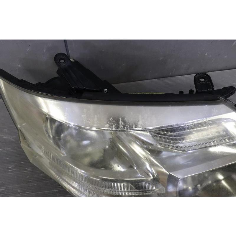 アルファード 10 AX 後期 (ANH10 MNH10) 純正 右 HID ヘッドライト 58