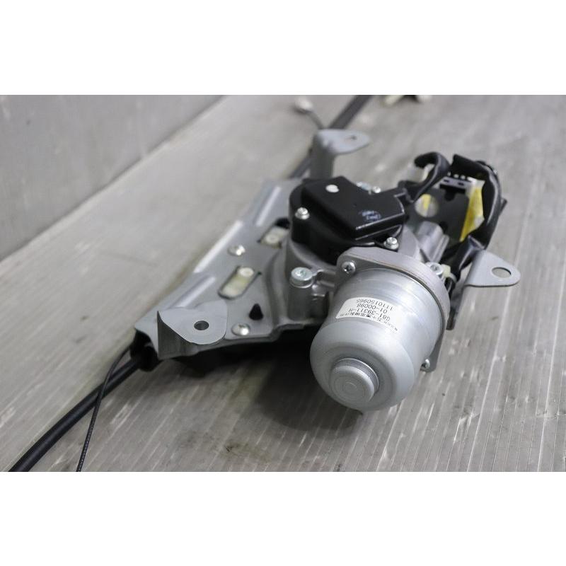 エルグランド 52 ハイウェイスター 前期 (TE52 E52) 左リア ドアロック