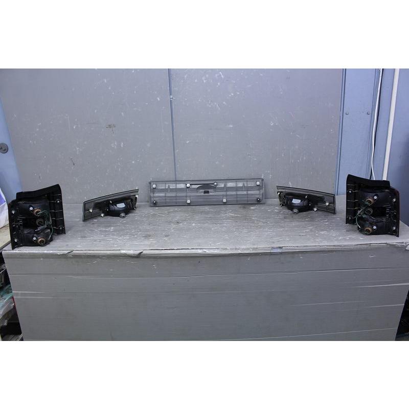 デリカ D:5 左右 テールライトセット IMASEN 1149-219 デリカ D5 前期(CV5W CV1W) 純正 IMASEN 左右 テールランプ テール