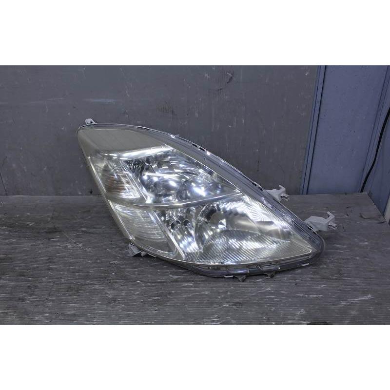 トヨタ アイシス G 前期 (ANM10) 純正 スタンレー 右HID ヘッド