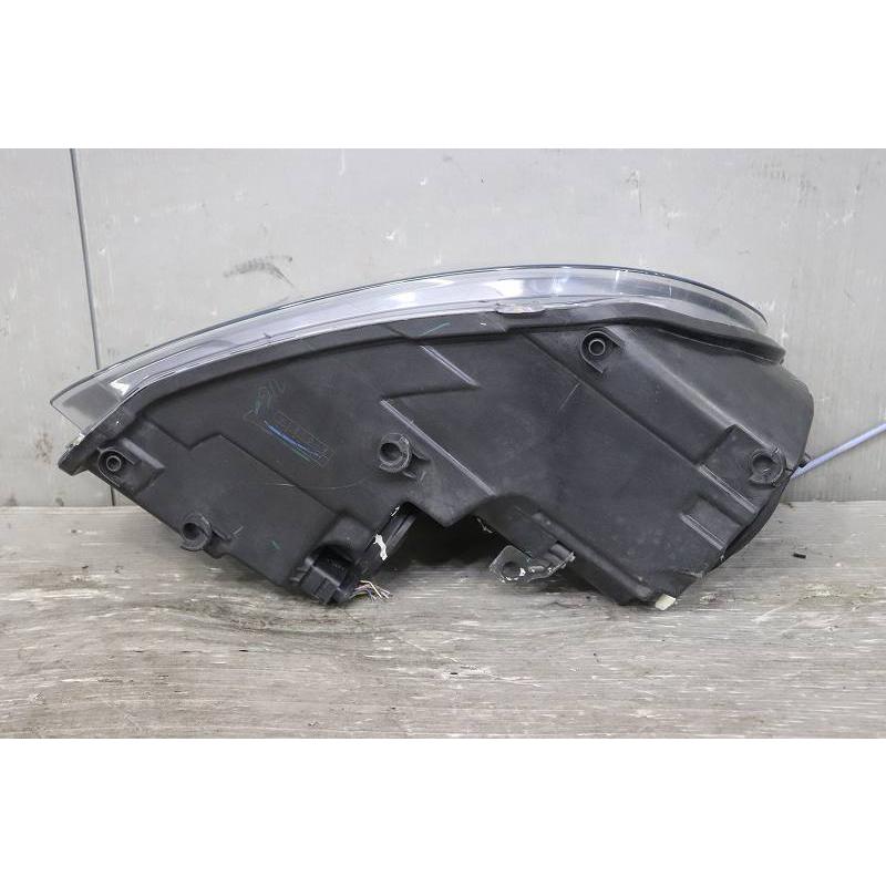 フォルクスワーゲン（Volkswagen） VW ゴルフ ヴァリアント 右H (1KCBZ
