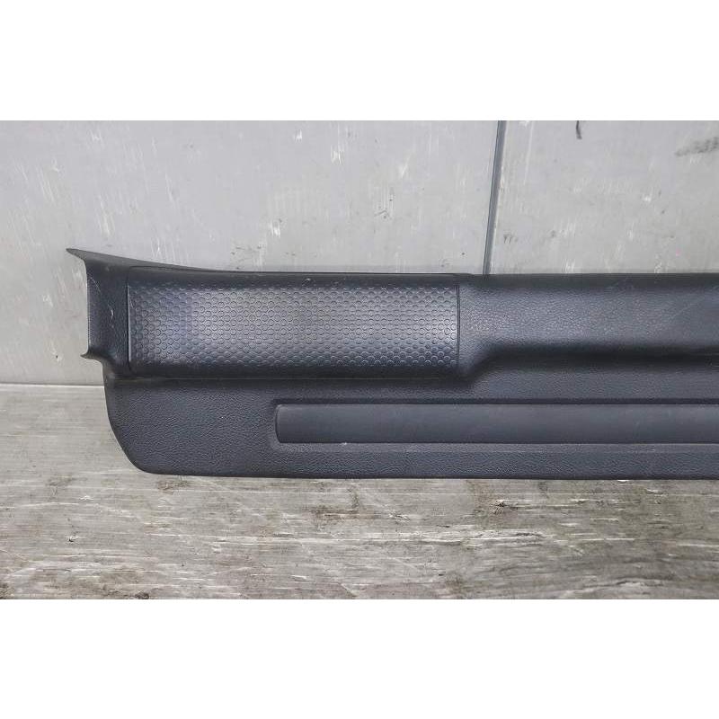 トヨタ（TOYOTA） MR-S (ZZW30) 純正 スカッフプレート 左右セット 右