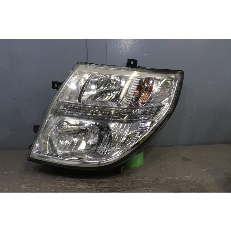 エルグランドE51系ヘッドライト左右 ジャンク