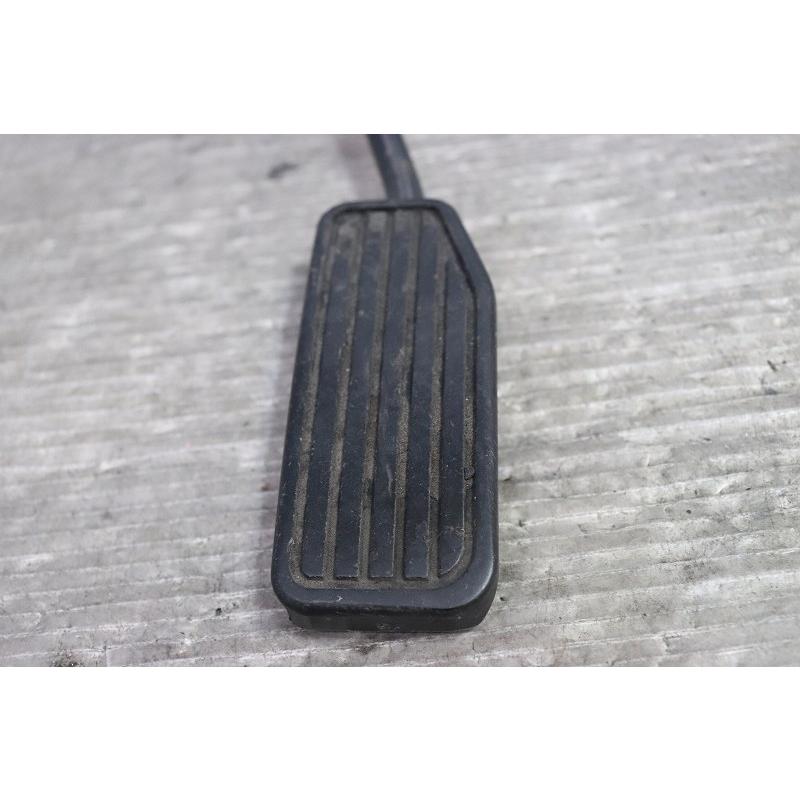 フィット RS 前期 (GE8 GE6) Fit 純正 破損無 アクセルペダル ブレーキ