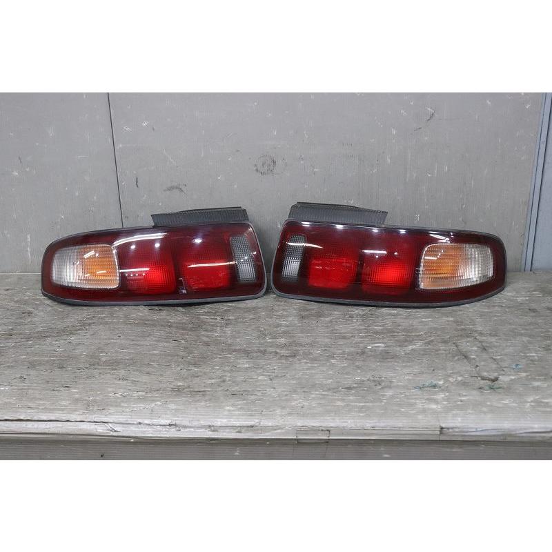 や商品です SAI AZK10 左テールランプ・テールライト S コイト 75-12 81560