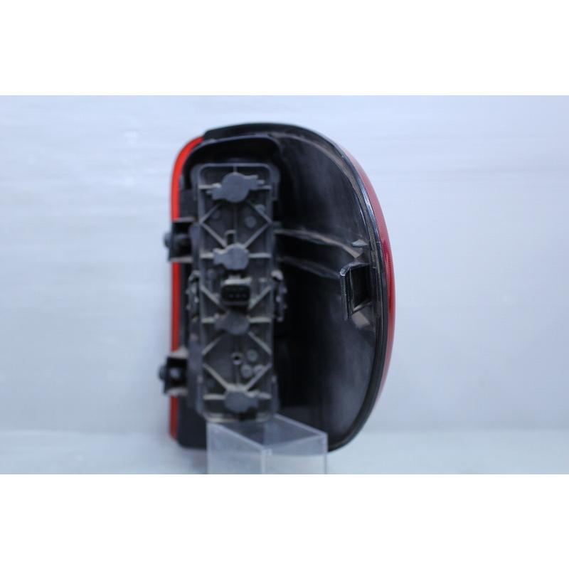 クライスラー グランド ボイジャー 3.3 V6 右H RG33L 純正 左テールランプ 153 671 テールライト Chrysler Grand Voyager アメ車 p034860の画像