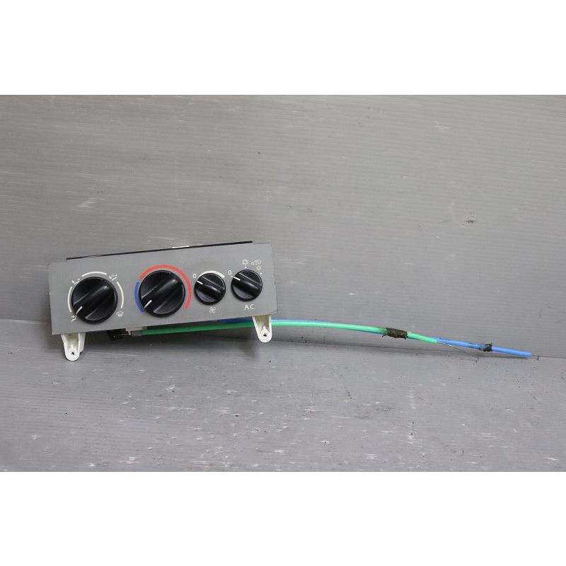 ルノー カングー 1.6 ダブルバックドア 右ハン(KCK4M) 純正 エアコン