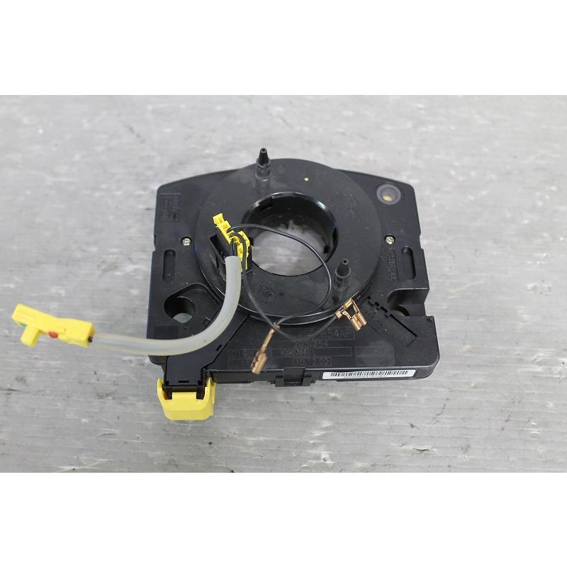 フォルクスワーゲン VW ニュービートル 2.0 5MT 右H 前期 (9C