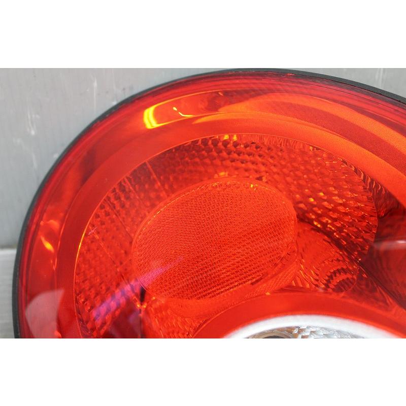VW ニュービートル 1.6 右ハンドル 後期(9CBFS 9C) 純正 テールライト