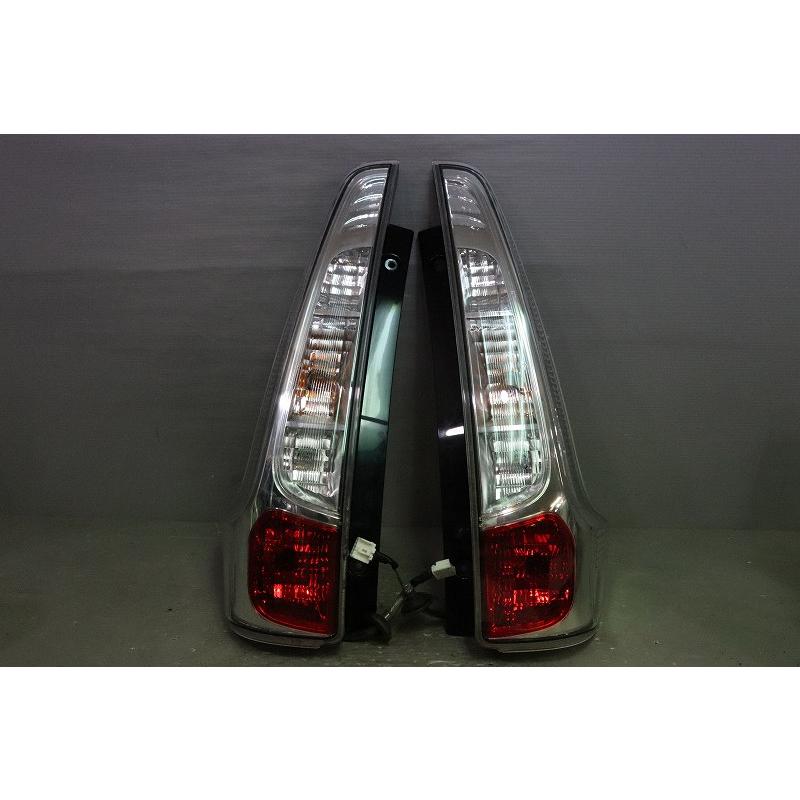 三菱（MITSUBISHI） EKカスタム T 前期 (B11W) 純正 テールランプ
