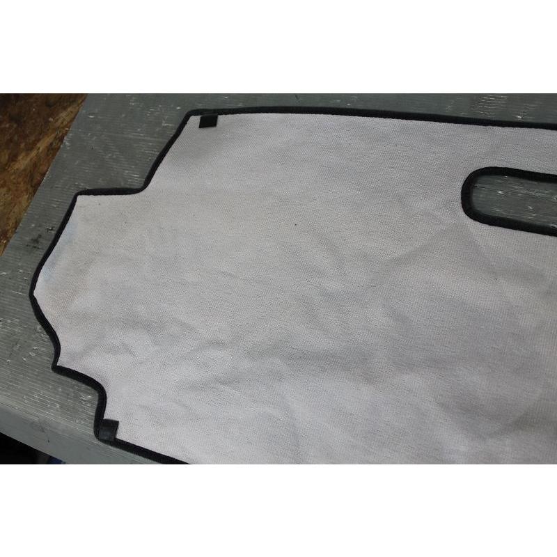 セレナ　C25 ムーンアイズ　ダッシュマット NISSAN（日産）用 オリジナル DASH MAT (ダッシュマット)