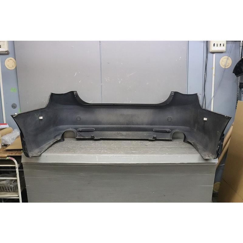 マークX 250G 前期(GRX130) 純正 リアバンパー リアスポイラー付 黒系