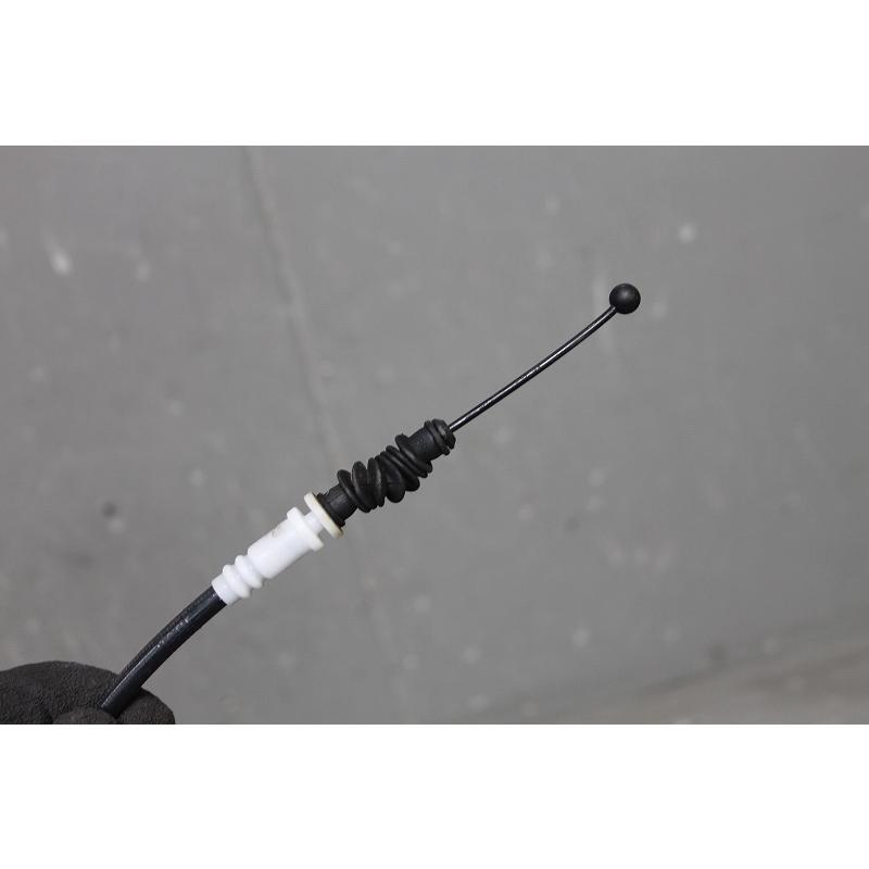 AudiA4 8kドアロックアクチュエーター リヤ 左側 8K0 839 015