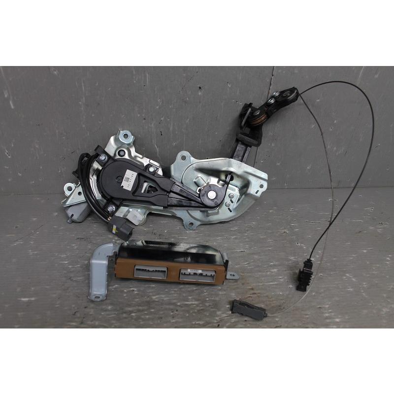 MK32SMK42Sスペーシア純正 左後 スライドドア レール アクチュエーター スペーシア スズキ X 2型 後期 (MK42S MK32S) 純正 左 リア パワー