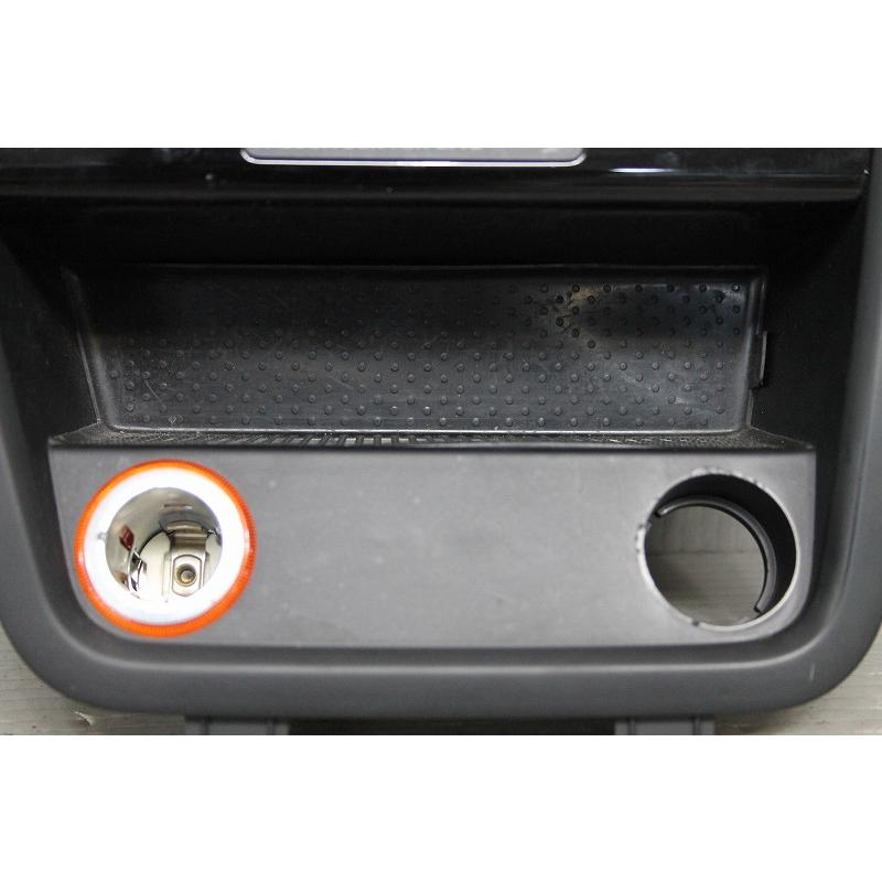 フォルクスワーゲン（Volkswagen） VW シャラン TSI ハイライン BMT 右