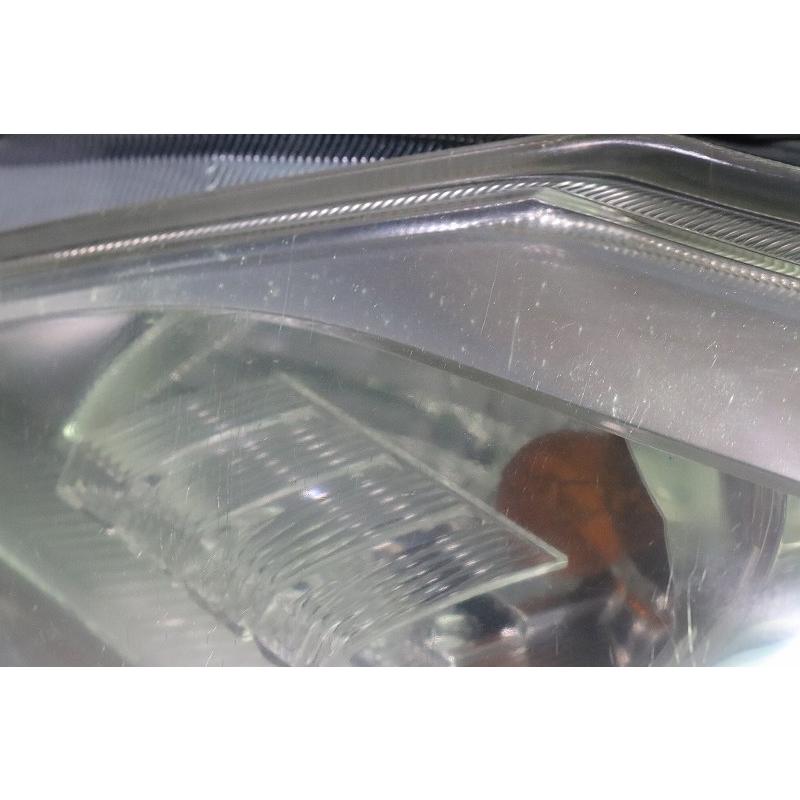 ノート 日産 X DIG-S 前期 (E12) 純正 左 ハロゲン ヘッドライト 1868