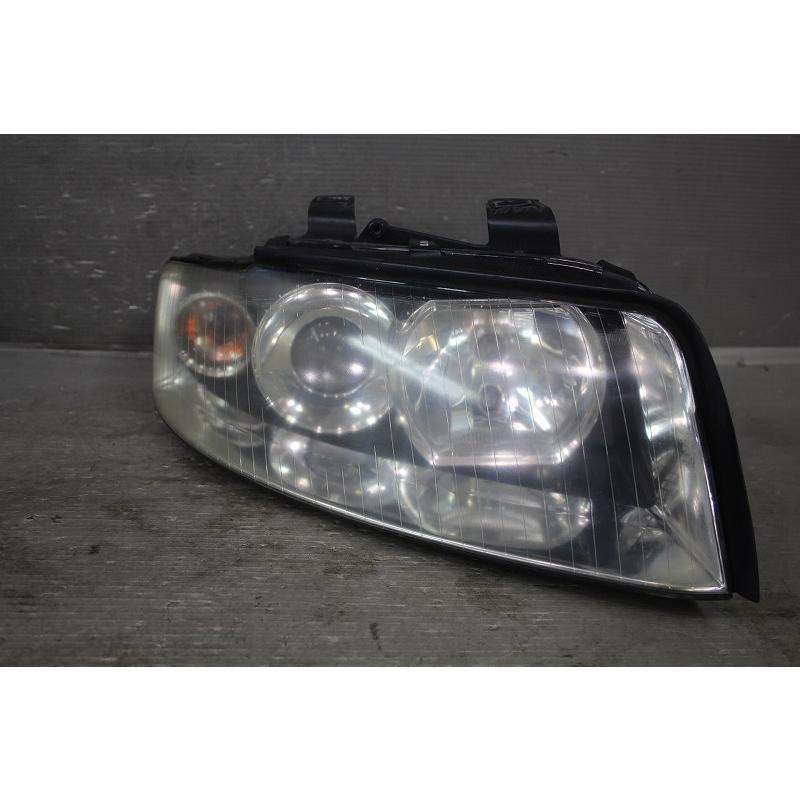 Audi（アウディ） A4 TFSI クワトロ 前期 (8EAMBF 8E B7) 純正 右 HID 