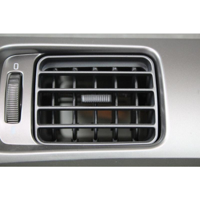 SUBARU（スバル） インプレッサ 2.0i B型 (GH6) 純正 ナビパネル