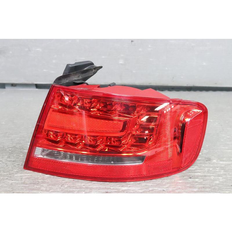 Audi（アウディ） A4 1.8 TSFI セダン 右H 前期 (8KCDH 8K) 純正 HELLR