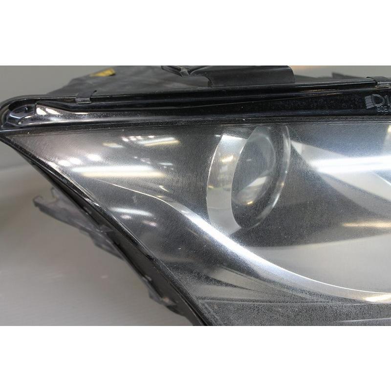 Audi（アウディ） TT クーペ 2.0 TSFI (8J 8JBWA) 純正 AL 右 HID