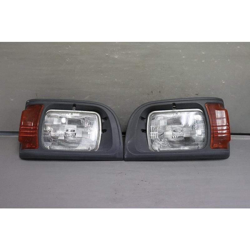 三菱（MITSUBISHI） ミツビシ ミニキャブ (U41T) ヘッドランプ ヘッド