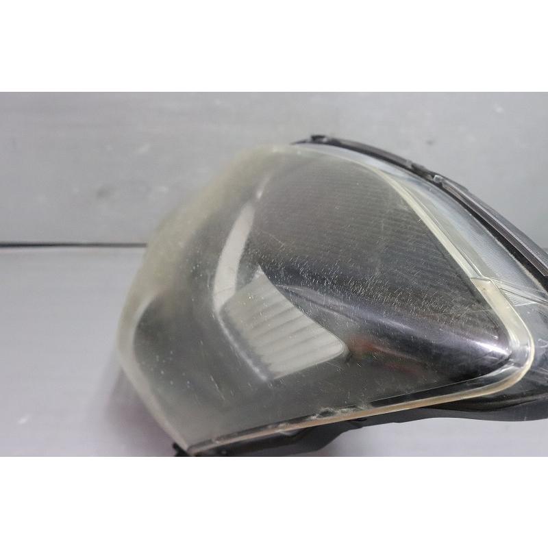 トヨタ（TOYOTA） アイシス ISIS プラタナ 後期 (ZGM10) 左 HID ヘッド