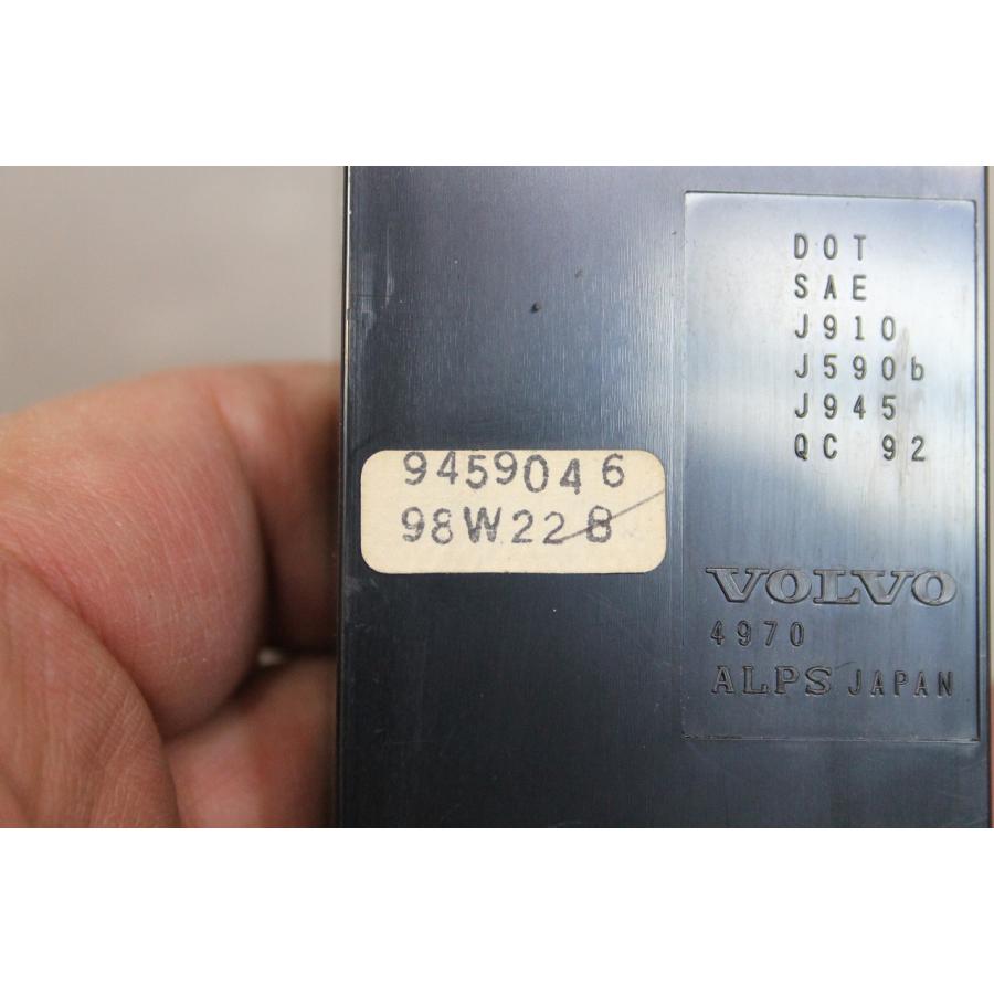 ボルボ（VOLVO） 850 2.5 20V 純正 ハザードスイッチ ハザードボタン