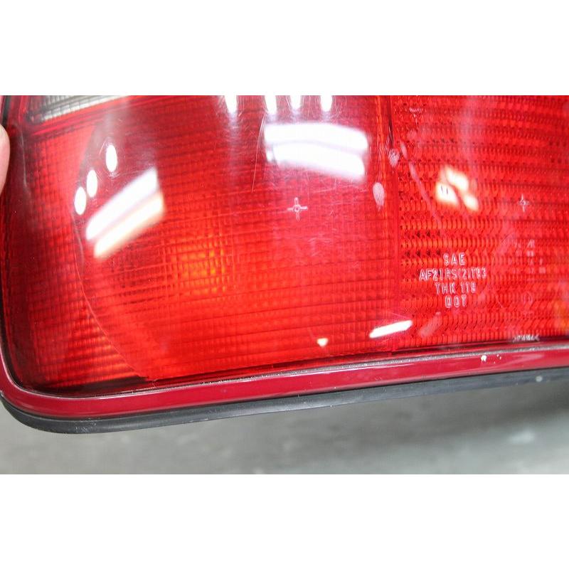 JAGUAR（ジャガー） XJ 3.2 V8 右H (J13KB) 純正 左 テールランプ LNA