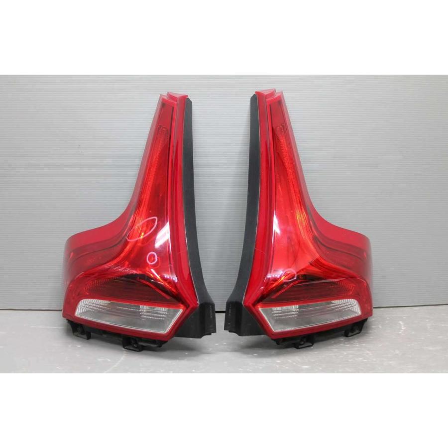 ボルボ 純正 MB4164T V40 LED 左側 テールライト ボルボ（VOLVO） V40 T4 Volvo(MB4164T) 純正 破損無 動作保証