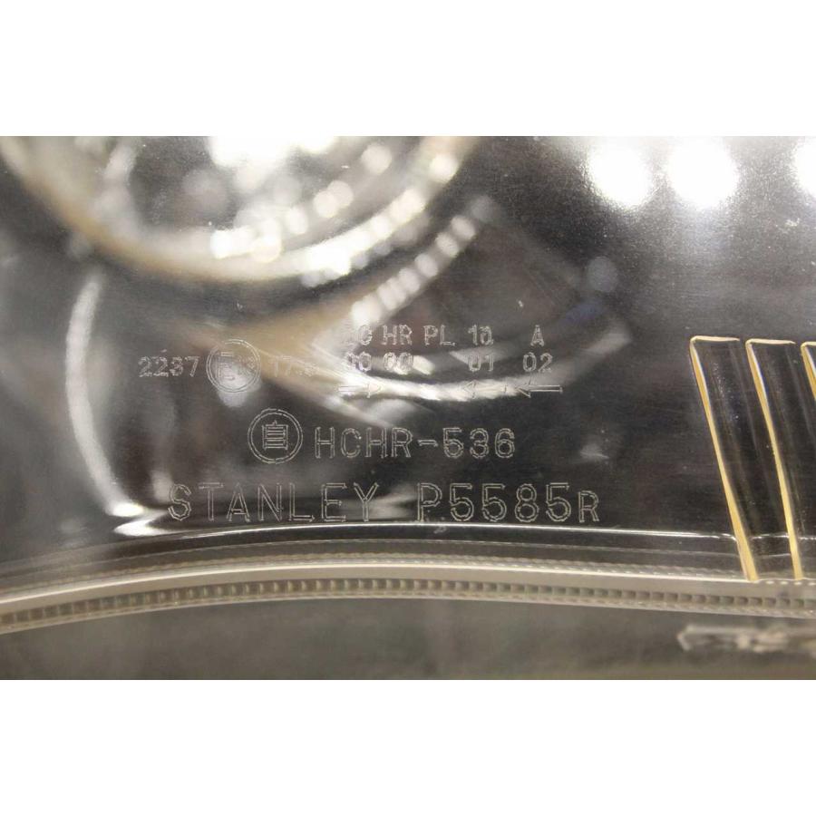 三菱（MITSUBISHI） アウトランダー 4WD (CW5W) 純正 右 HID ヘッド
