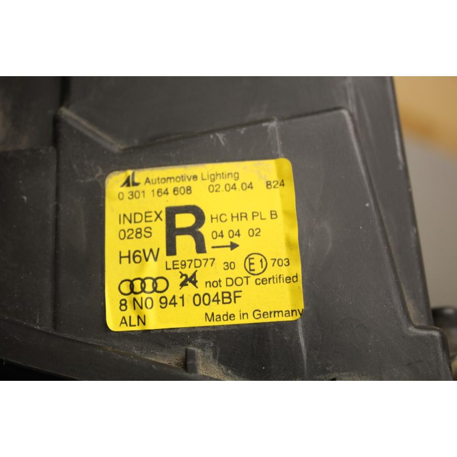 Audi（アウディ） TT 右H (8N A4) 純正 右 ハロゲン ヘッドライト 8N0