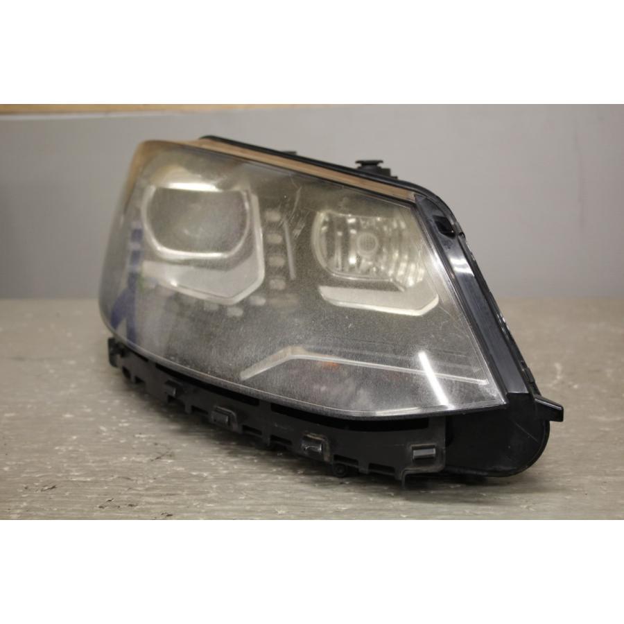 フォルクスワーゲン（Volkswagen） VW シャラン (7N) 純正 右 HID