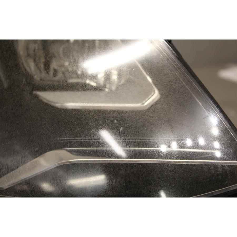 フォルクスワーゲン（Volkswagen） VW シャラン (7N) 純正 右 HID