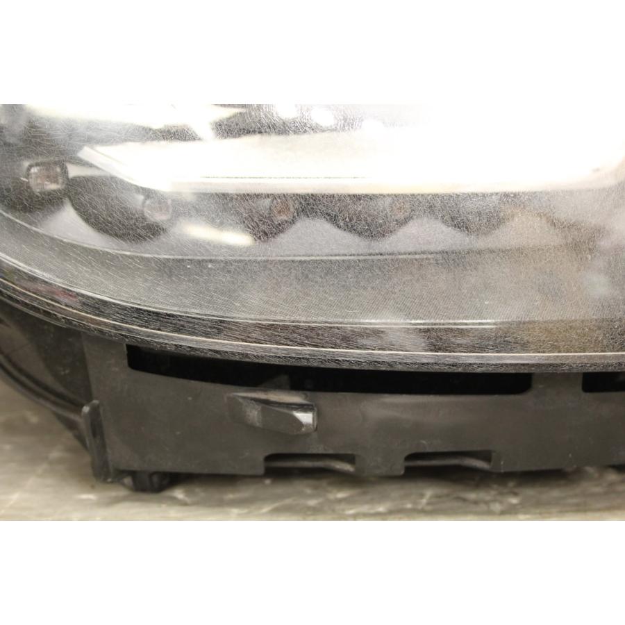 フォルクスワーゲン（Volkswagen） VW シャラン (7N) 純正 右 HID