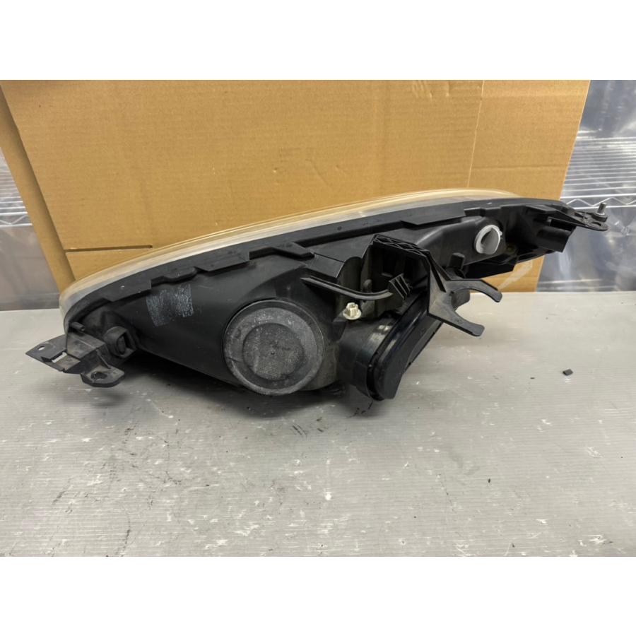 車 シトロエン ピカソ C4 ヘッドライト左右 2217 2218 ア496