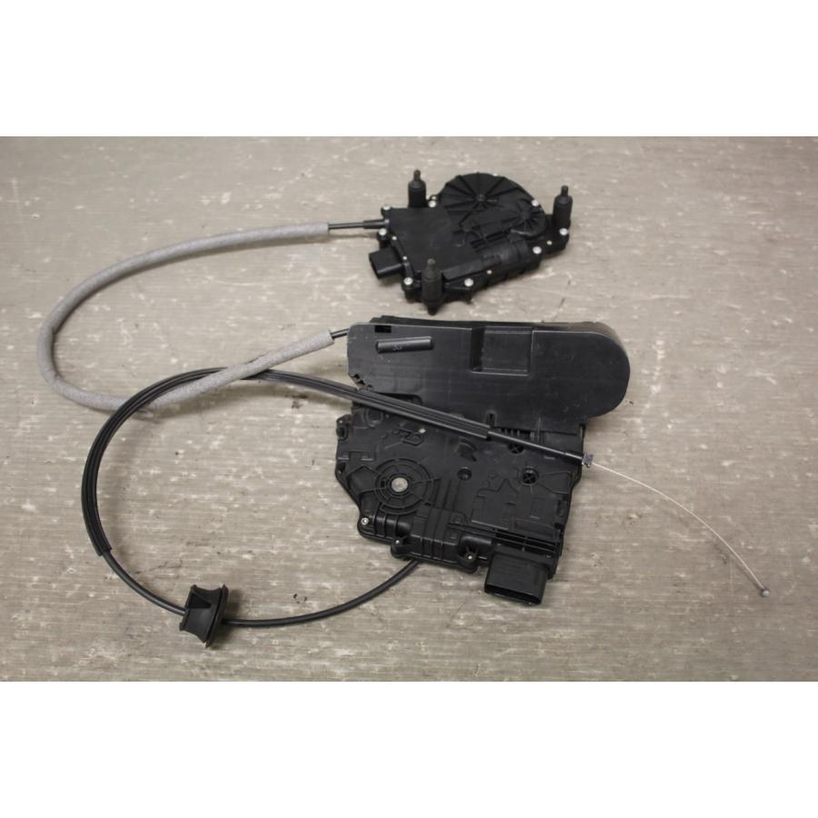 フォルクスワーゲン（Volkswagen） VW シャラン 右H (7N) 純正 右後