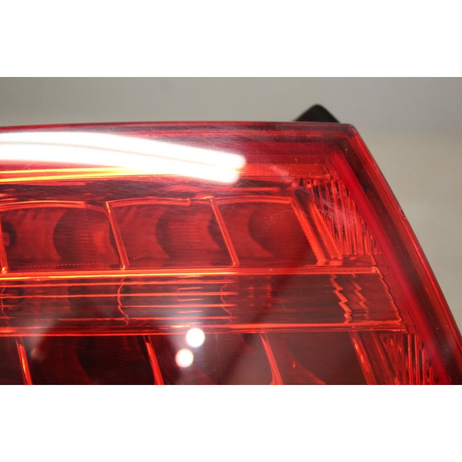 Audi（アウディ） A4 1.8T アバント 右H (8K 8KCDH) 純正 左