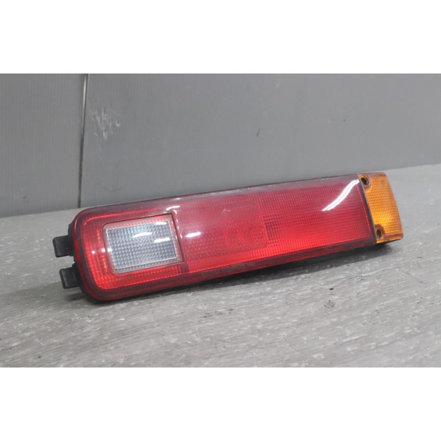 ホンダ（HONDA） アクティ 後期 (HH3) 純正 右 テールランプ 043-8377