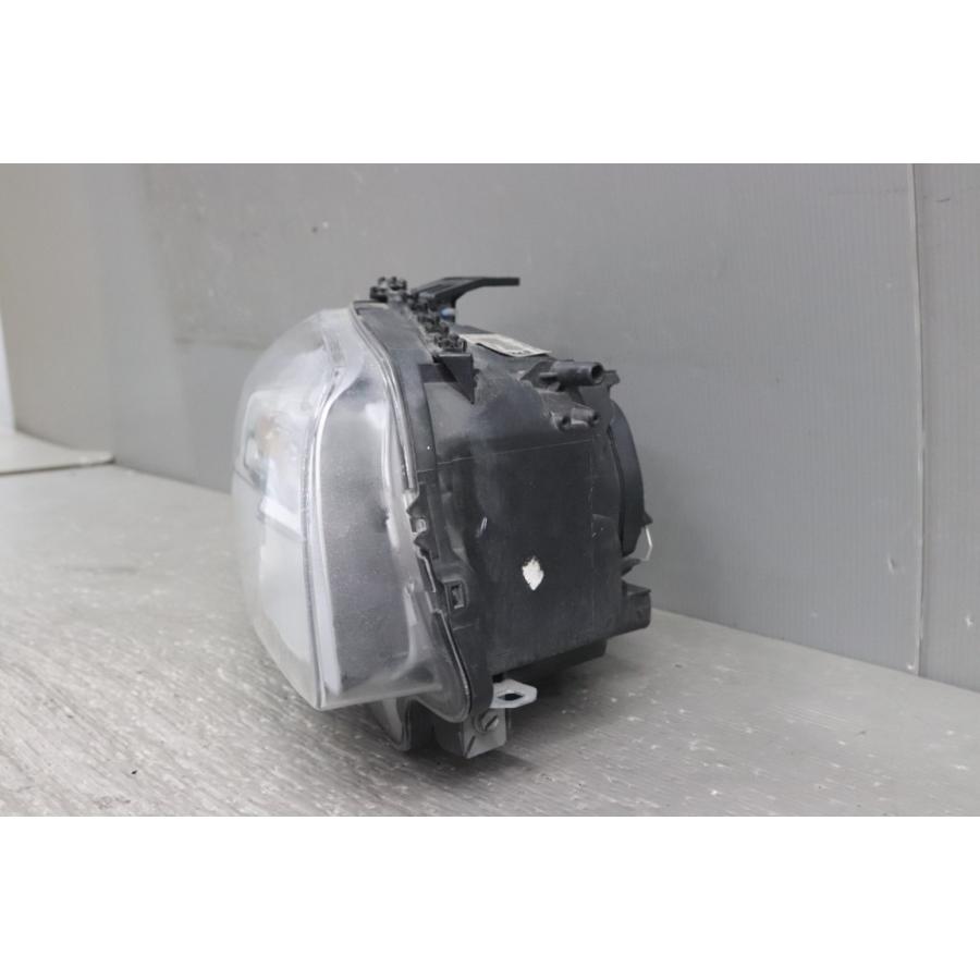 BMW BMW 118i 右H (E87) 純正 右 ハロゲン ヘッドライト 63.12 6924488 